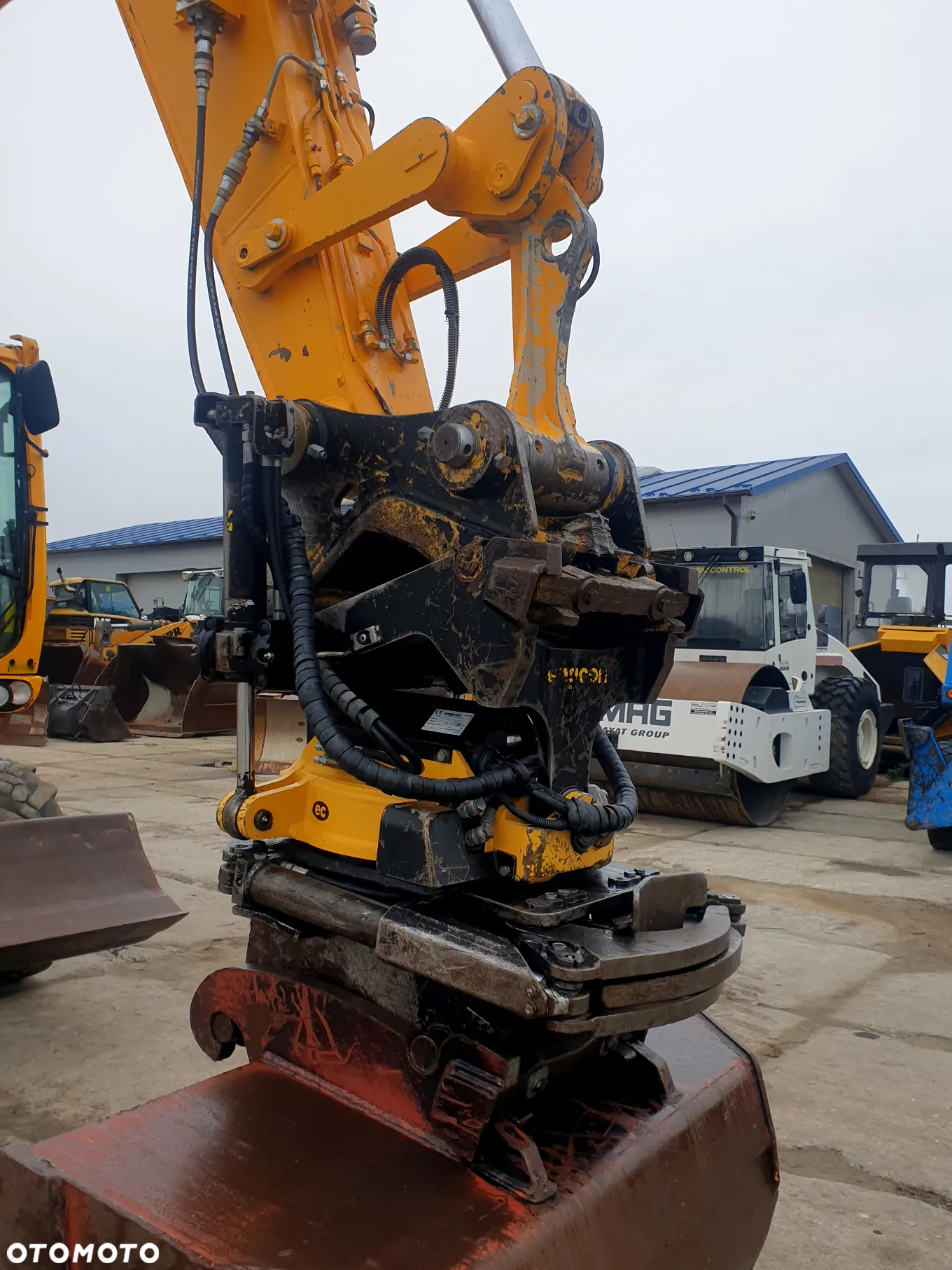 Caterpillar M316D - 8