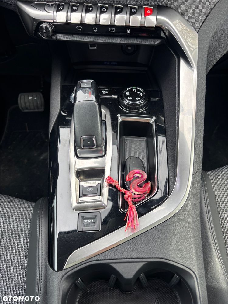 Peugeot 5008 BlueHDi 130 EAT8 Allure - 16