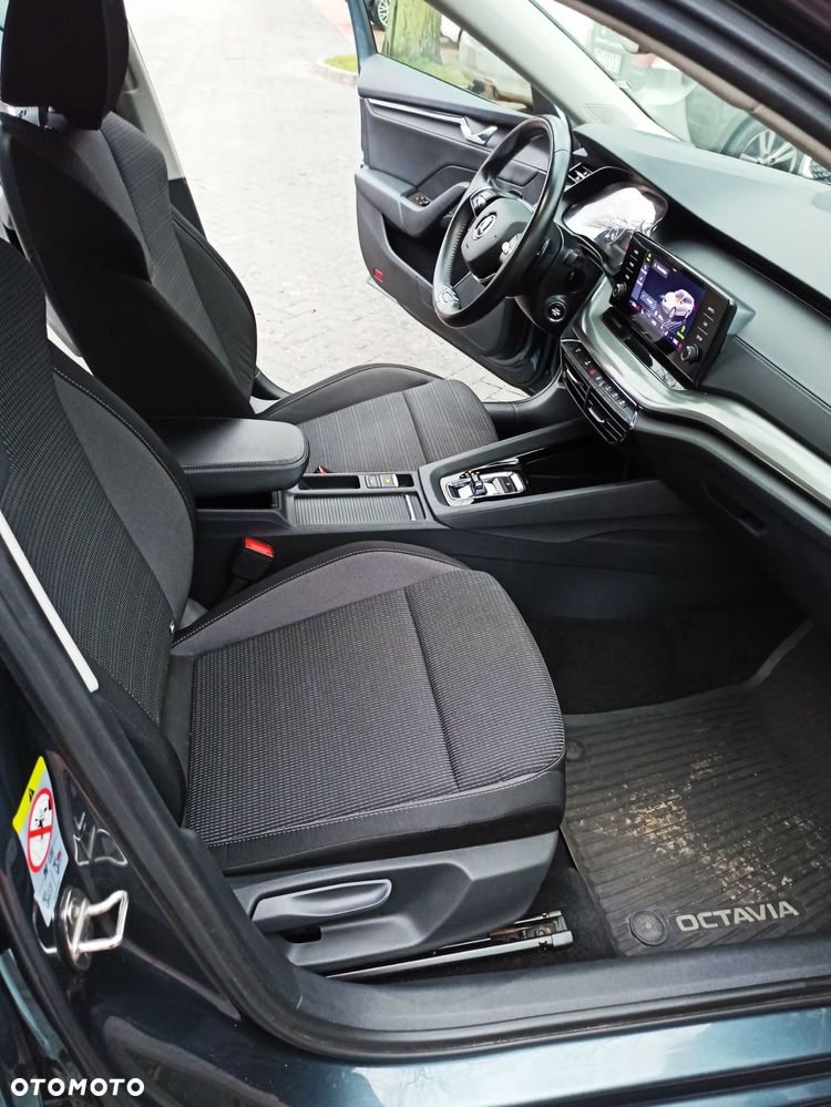 Skoda Octavia 2.0 TDI SCR Ambition DSG - 16