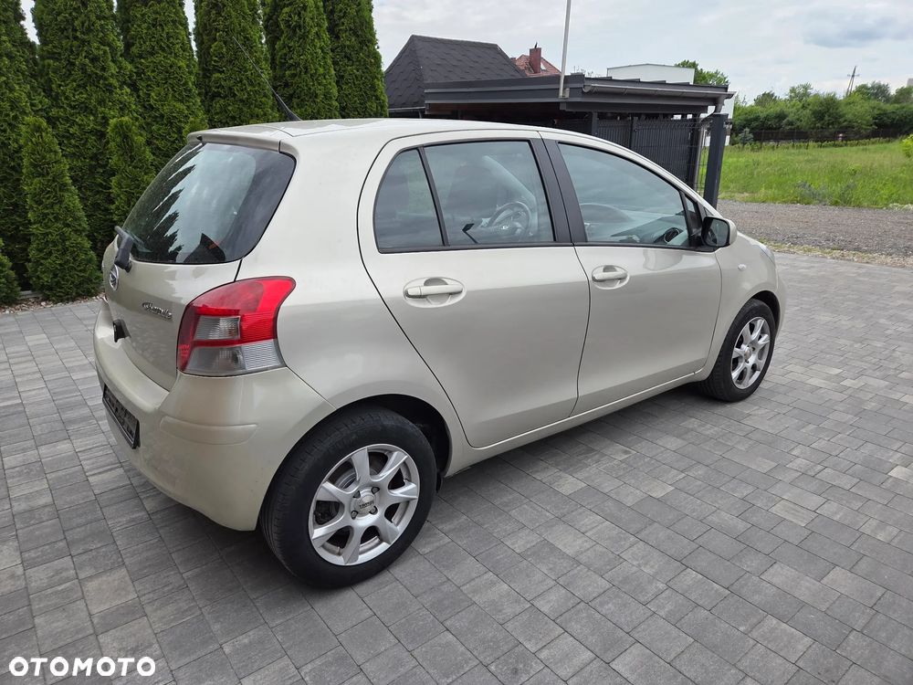 Toyota Yaris 1.33 VVT-i Edition - 11