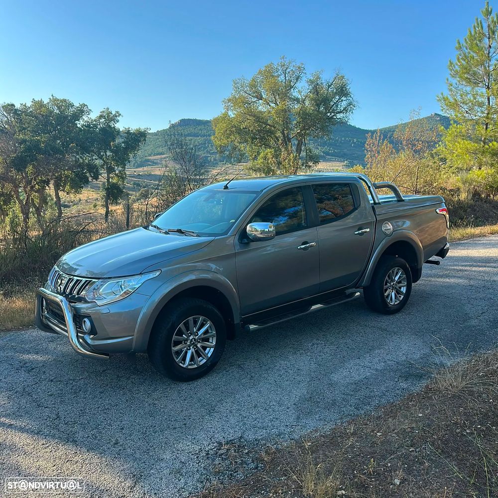 Mitsubishi L200 2.4 DI-D CD Instyle Strakar 4WD - 10