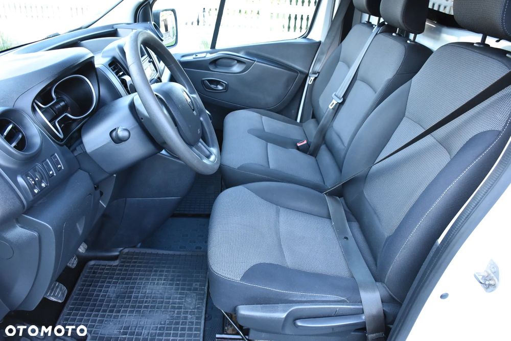 Renault Trafic - 15
