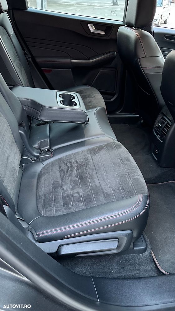 Ford Kuga - 13