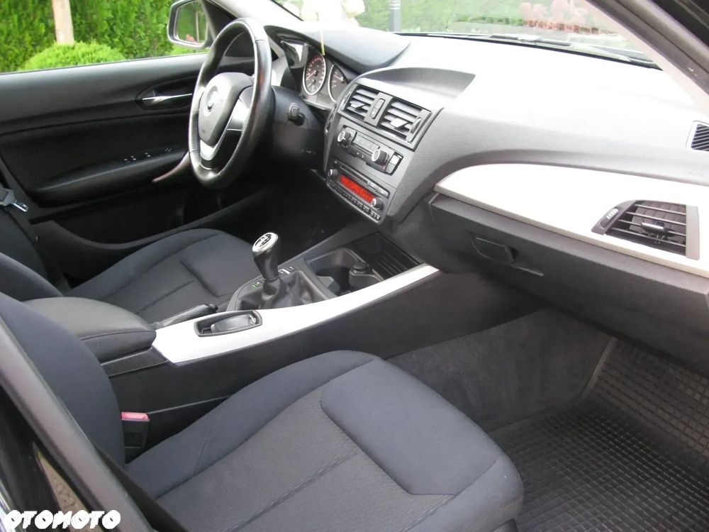 BMW Seria 1 116i - 19