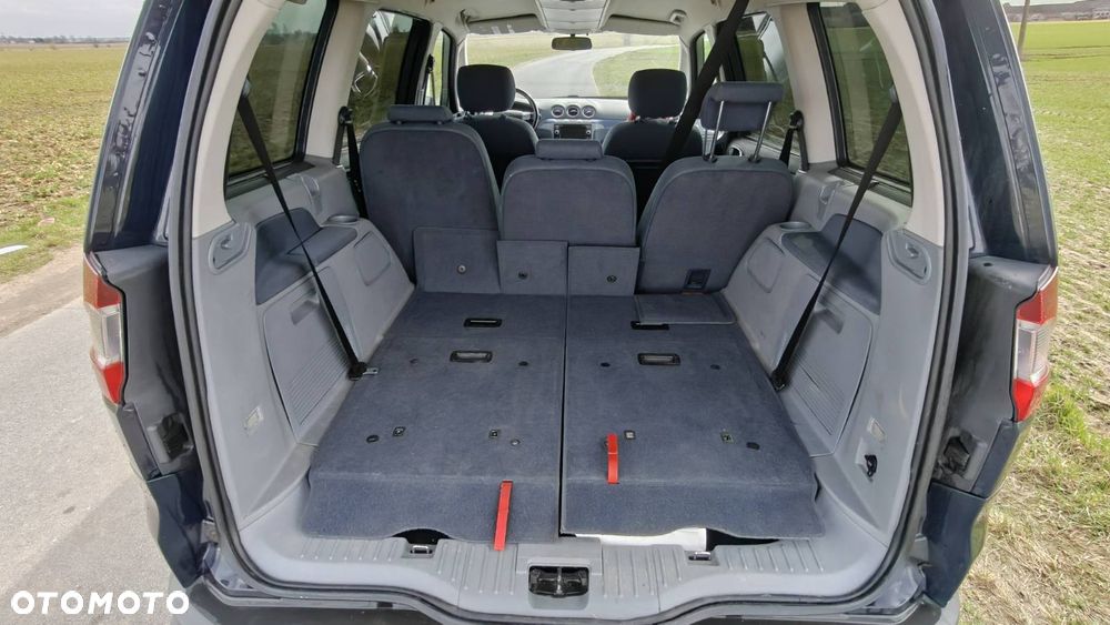 Ford Galaxy - 10