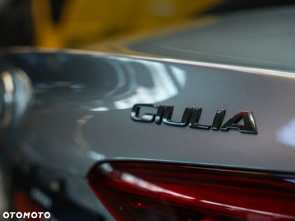 Alfa Romeo Giulia - 13