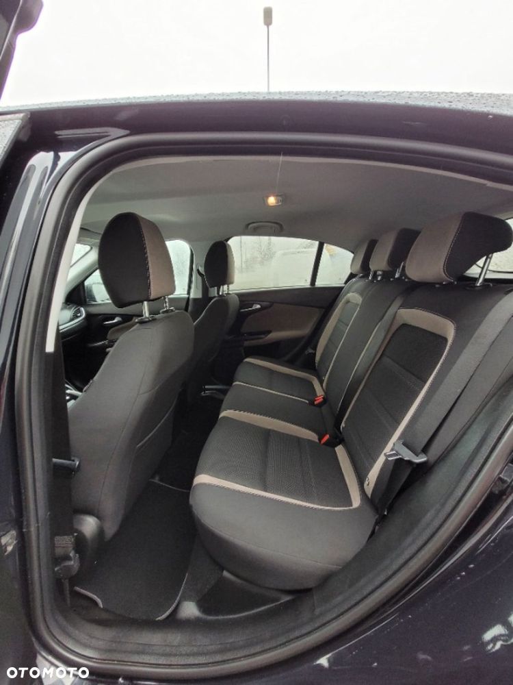 Fiat Tipo 1.4 T-Jet 16v S-Design - 15