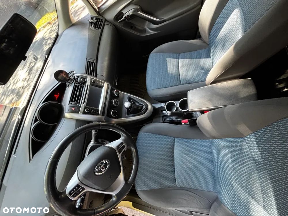 Toyota Verso 1.6 D-4D Active - 7