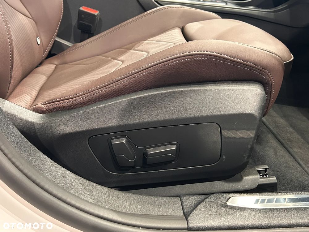 BMW Seria 1 - 22