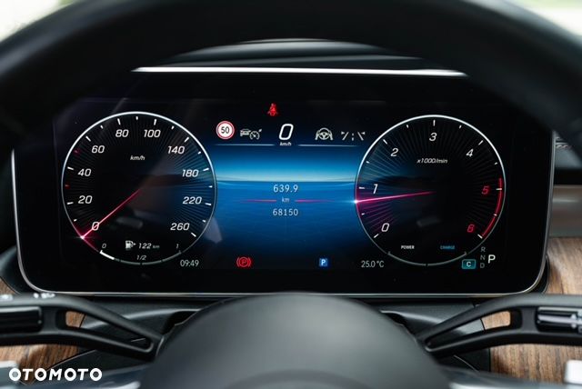 Mercedes-Benz Klasa C 300 d mHEV 4-Matic AMG - 17