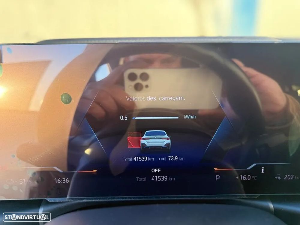 BMW i4 eDrive40 Pack Desportivo M - 23