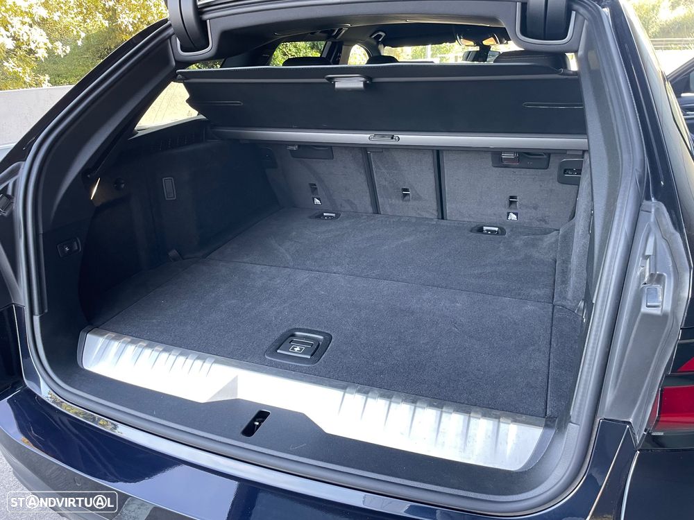 BMW 530 e Pack 50 anos M - 36