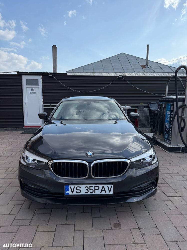 BMW Seria 5 520d Aut. Sport Line - 1