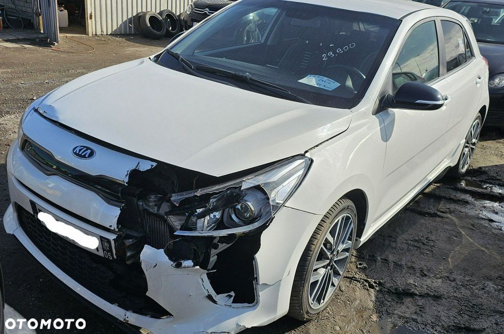 Kia Rio - 8
