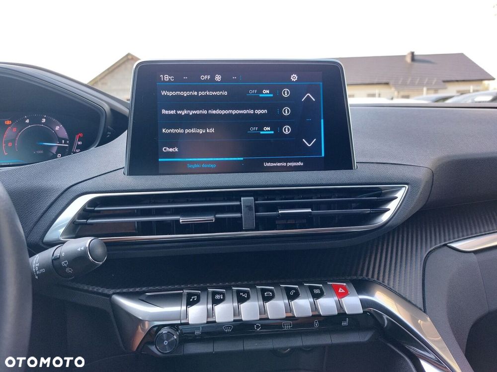 Peugeot 5008 1.5 BlueHDi Allure Pack S&S EAT8 - 22