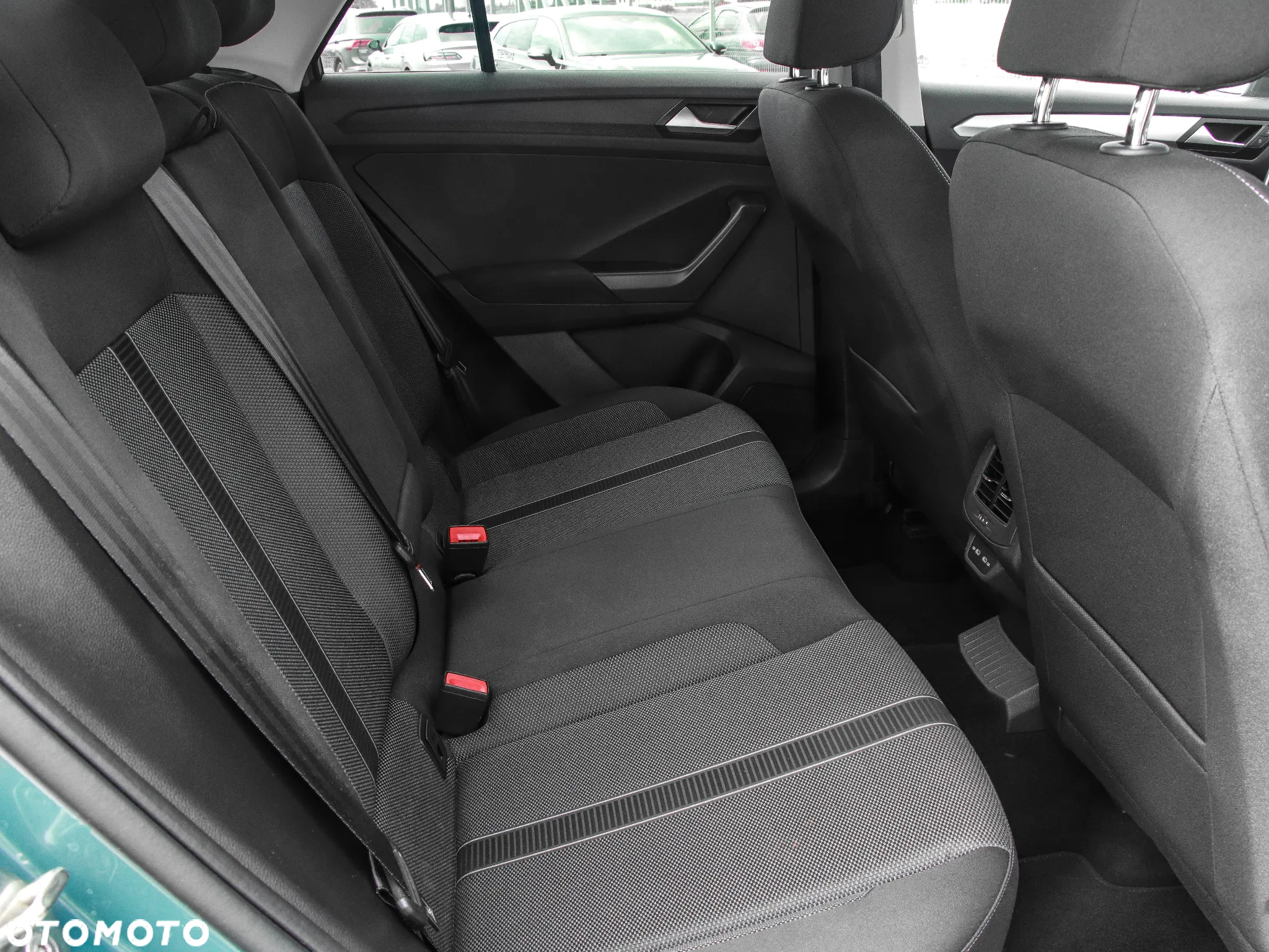 Volkswagen T-Roc 1.5 TSI Life DSG - 12