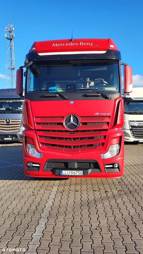 Mercedes-Benz ACTROS - 5