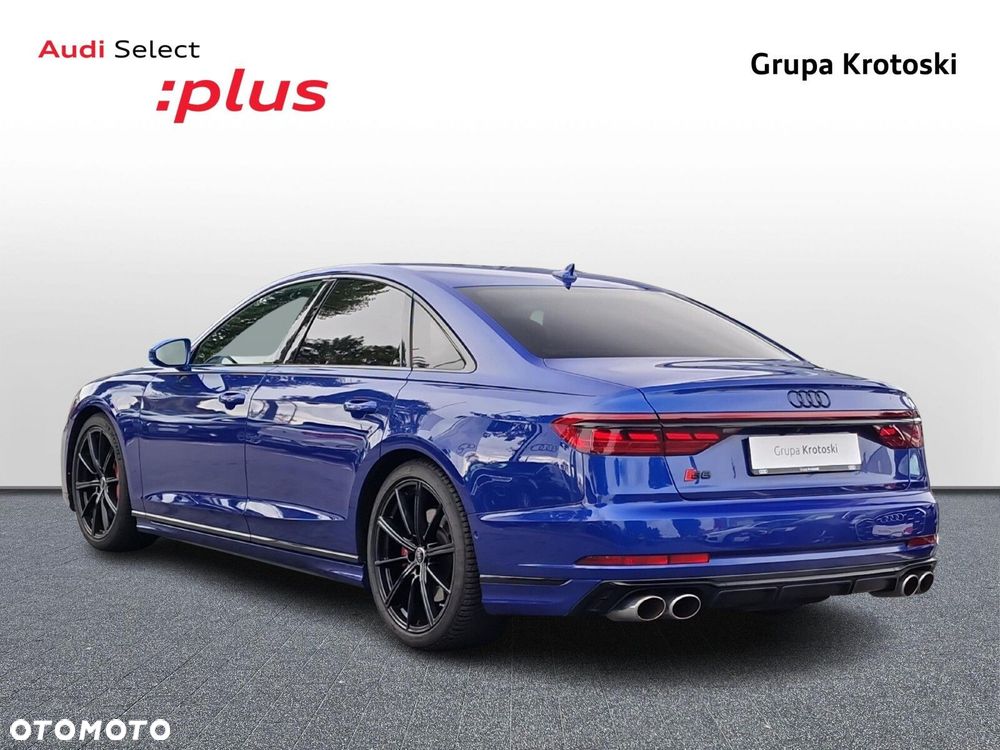 Audi S8 - 4