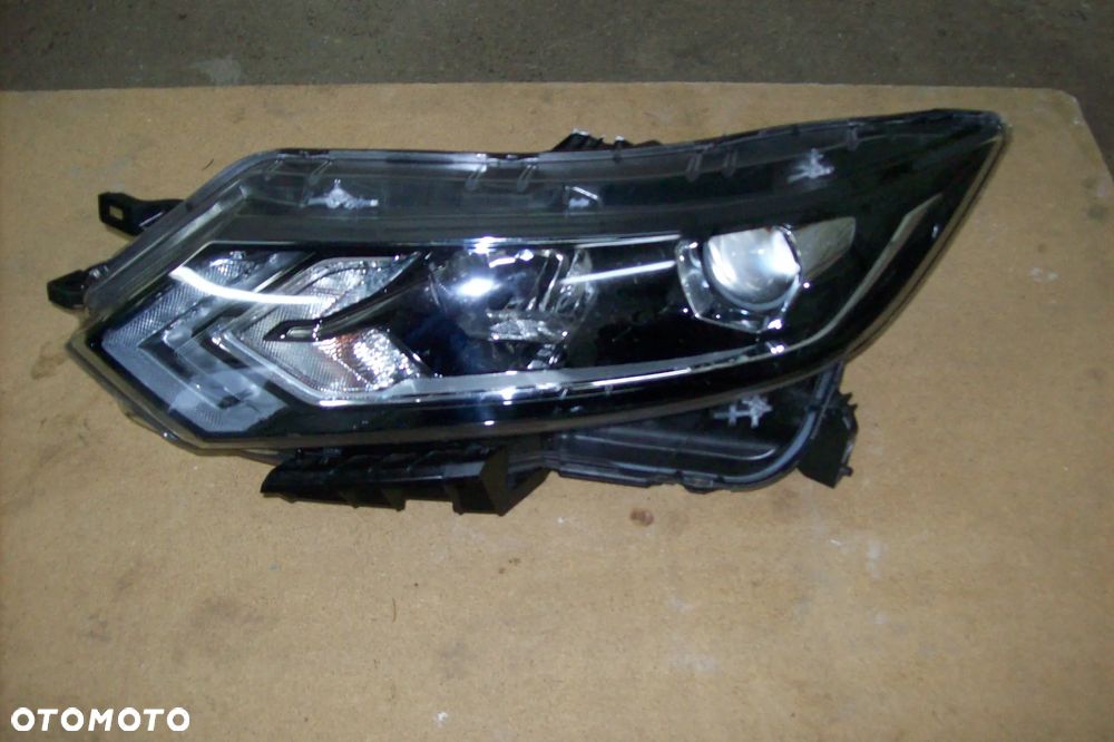 LAMPA PRZEDNIA EUROPA FUUL LED LEWA NISSAN QASHQAI J11 LIFT - 1