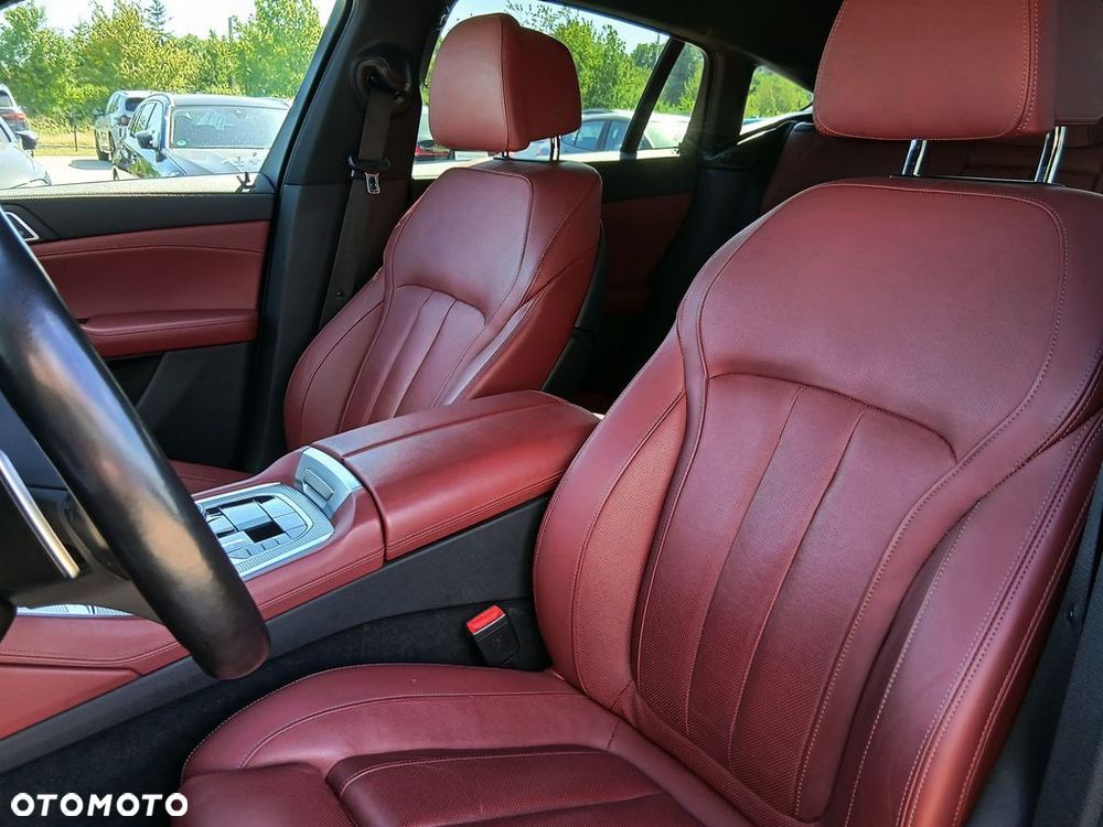 BMW X6 - 21