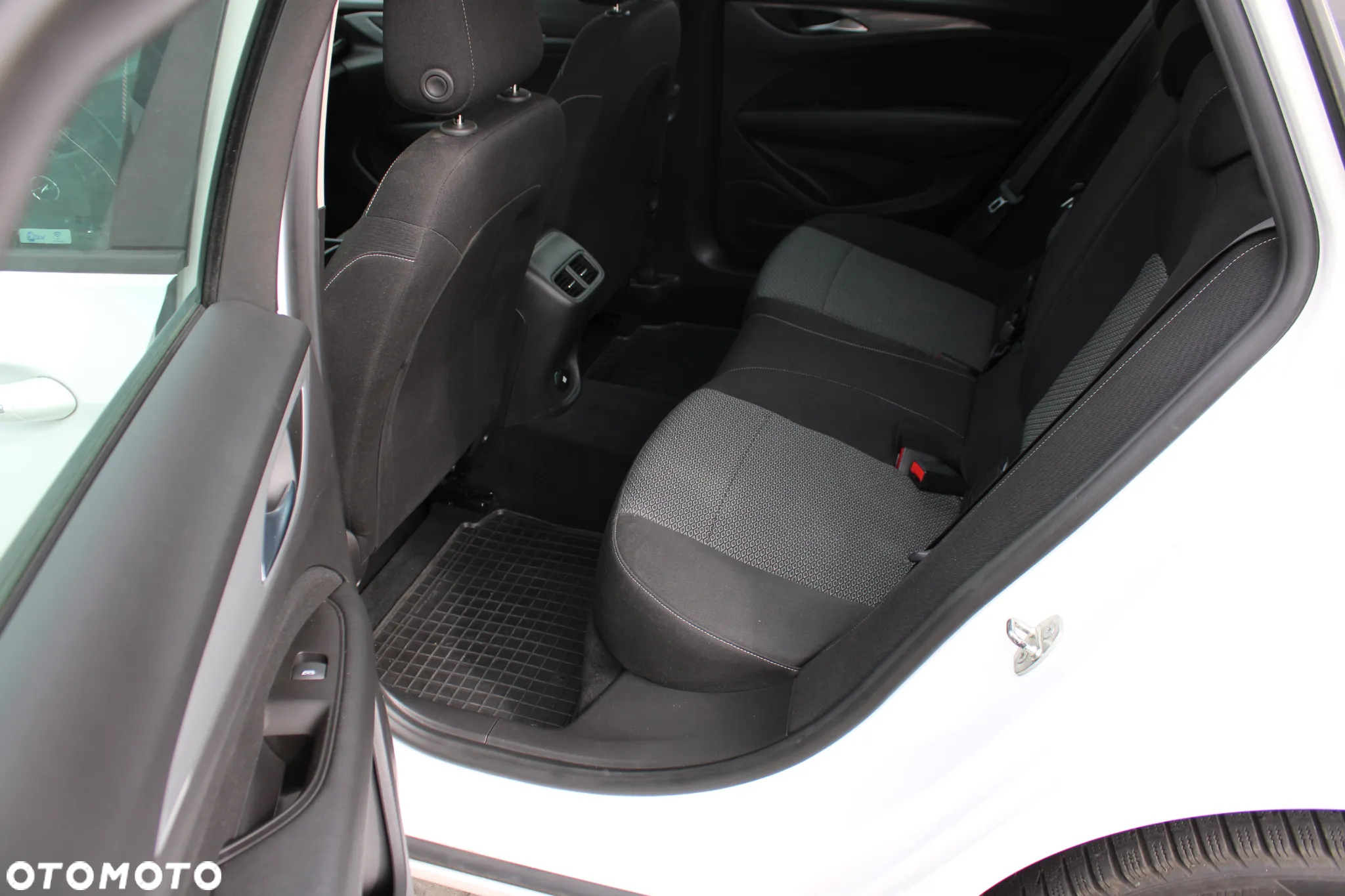 Opel Insignia 1.6 CDTI Edition ecoFLEX S&S - 31