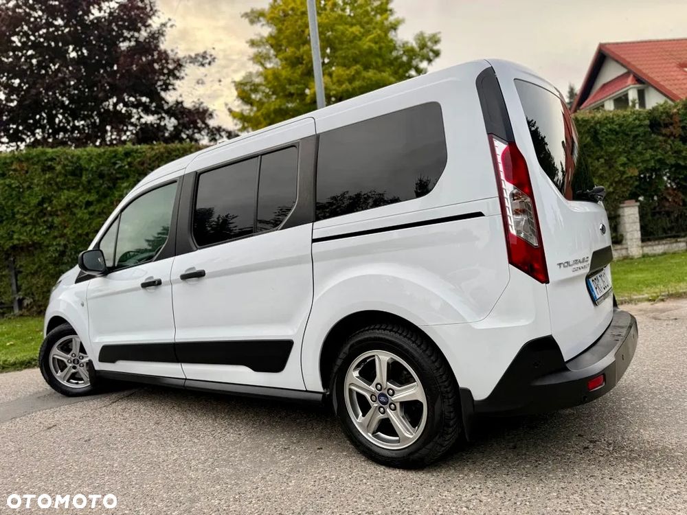 Ford Tourneo Connect Grand - 15