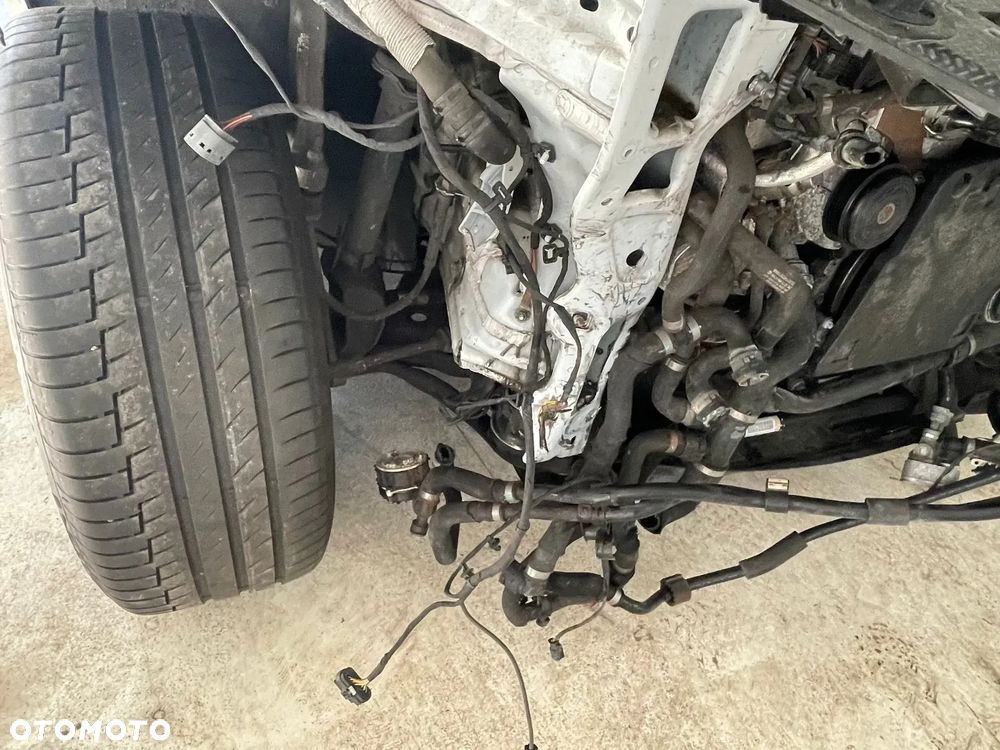 Mercedes-Benz GLE 350 d 4Matic 9G-TRONIC AMG Line - 17