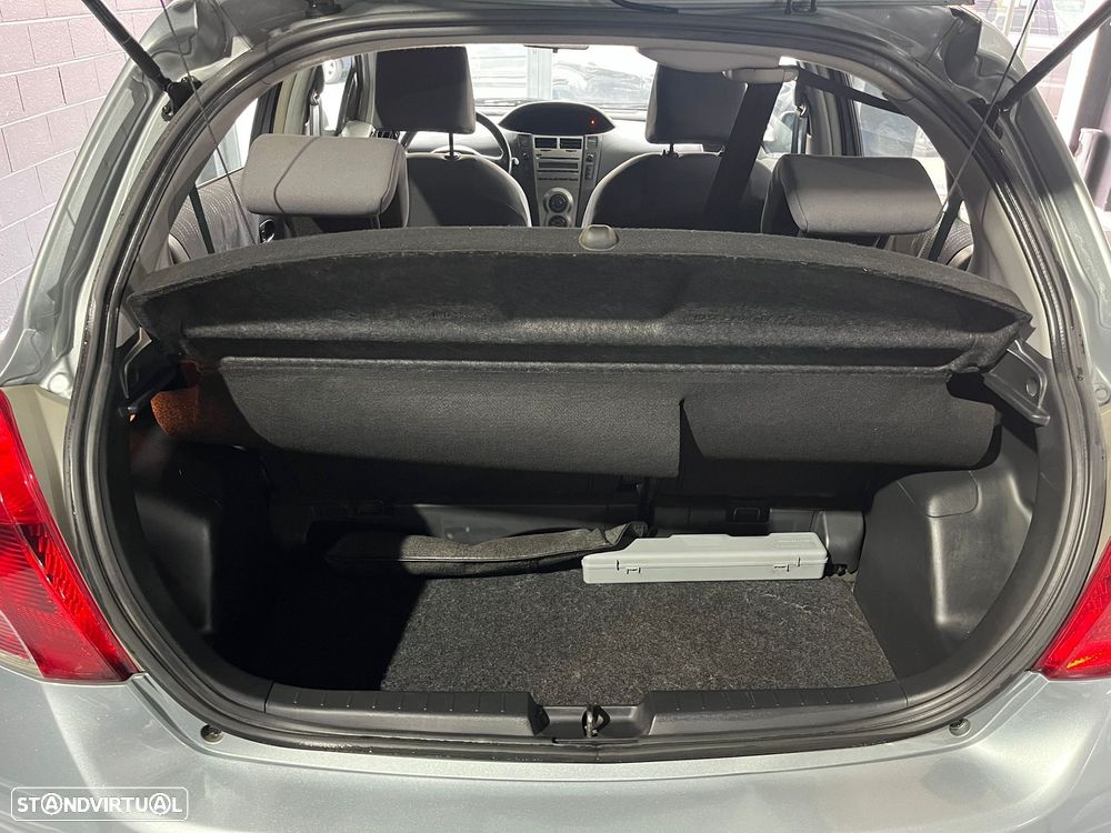 Toyota Yaris 1.4 D-4D AC - 19