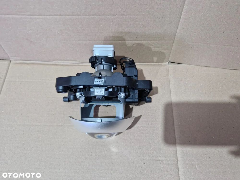 Soczewka prawy przód wkład lampy Opel Insignia A BIXENON 16055402 - 2