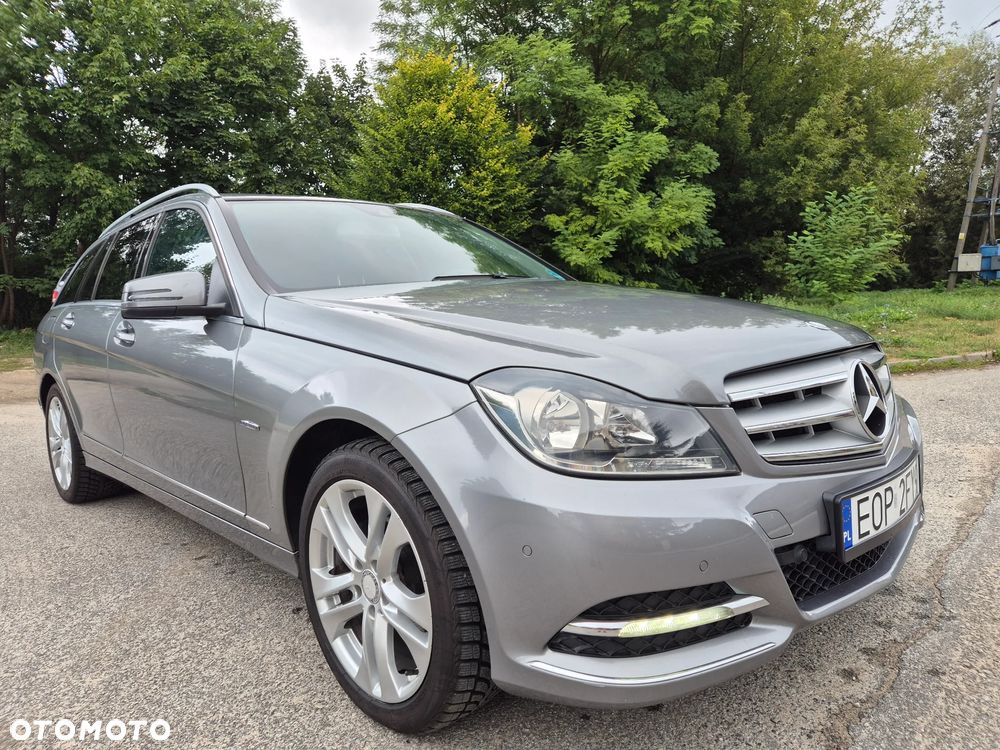 Mercedes-Benz Klasa C 180 BlueEFFICIENCY Avantgarde - 4