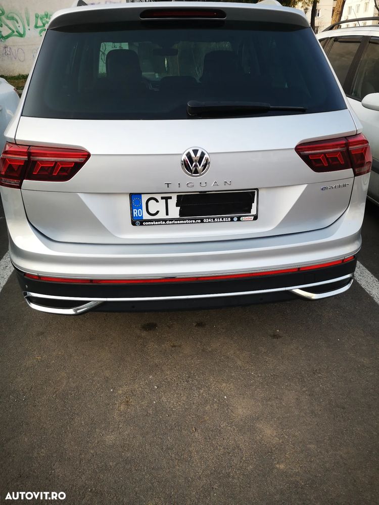 Volkswagen Tiguan - 12
