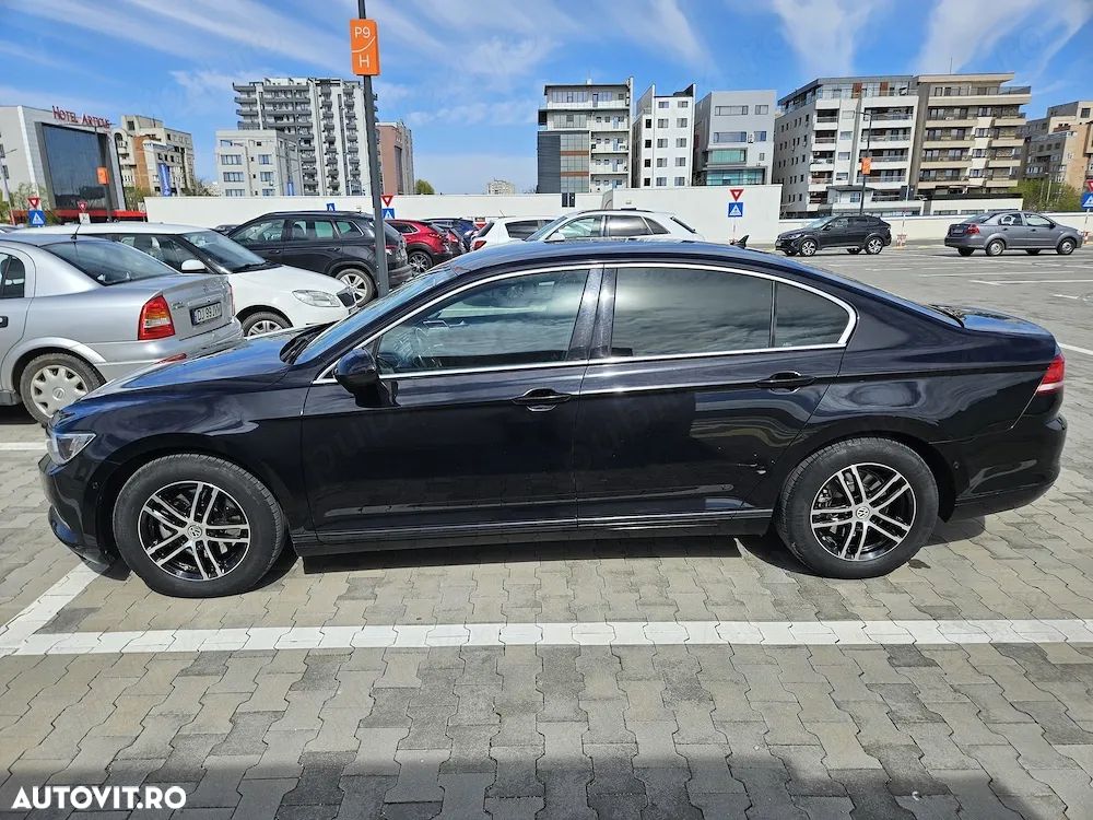 Volkswagen Passat - 2