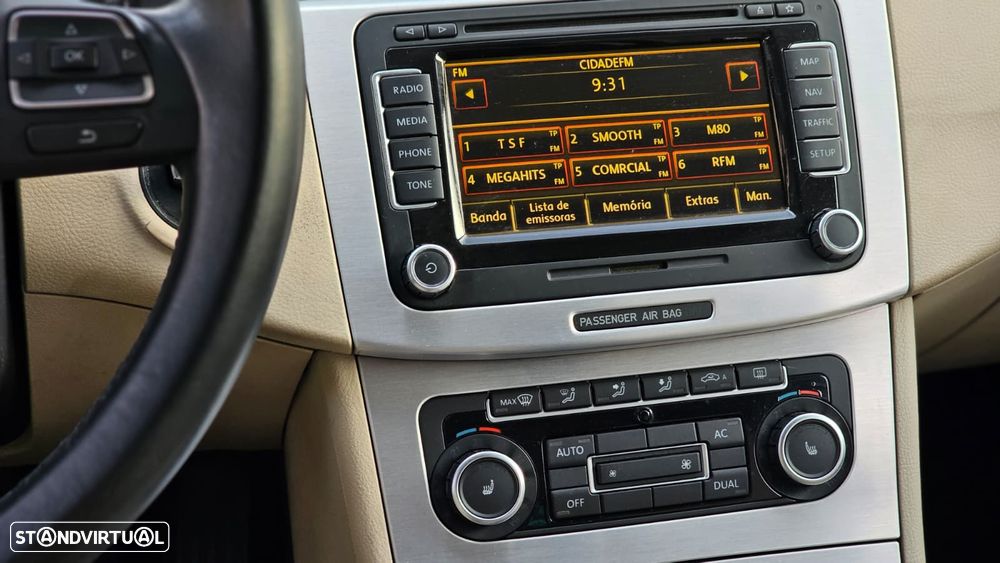 VW Passat CC 2.0 TDi BlueMotion - 24