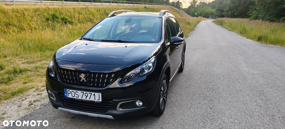 Peugeot 2008 1.2 Pure Tech GPF Allure S&S EAT6 - 30