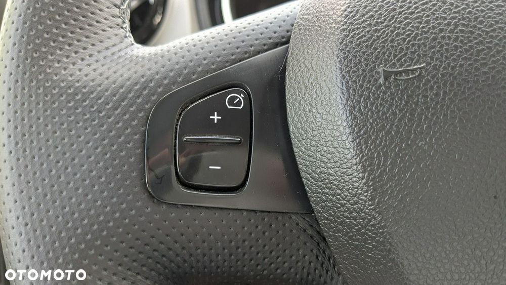 Renault Trafic - 23