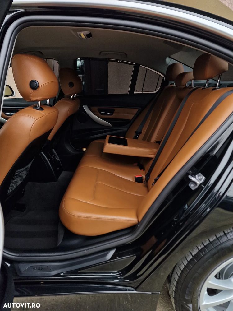 BMW Seria 3 320d Aut. Efficient Dynamics Edition Blue Perf. Luxury Line - 30