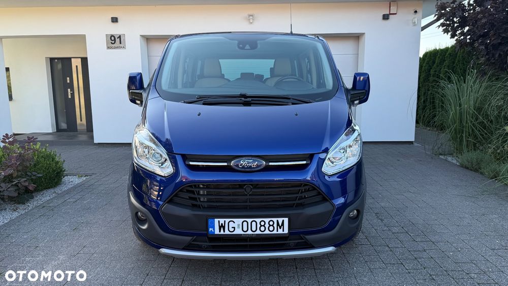 Ford Tourneo Custom - 2