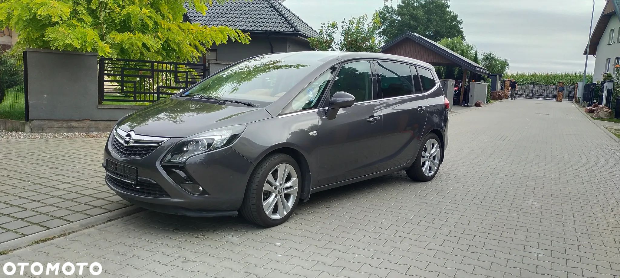 Opel Zafira Tourer 2.0 CDTI Automatik Style - 1