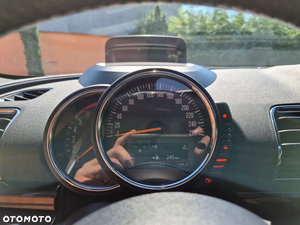 MINI Clubman - 16