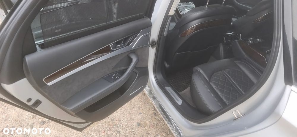 Audi A8 4.2 TDI Quattro - 14