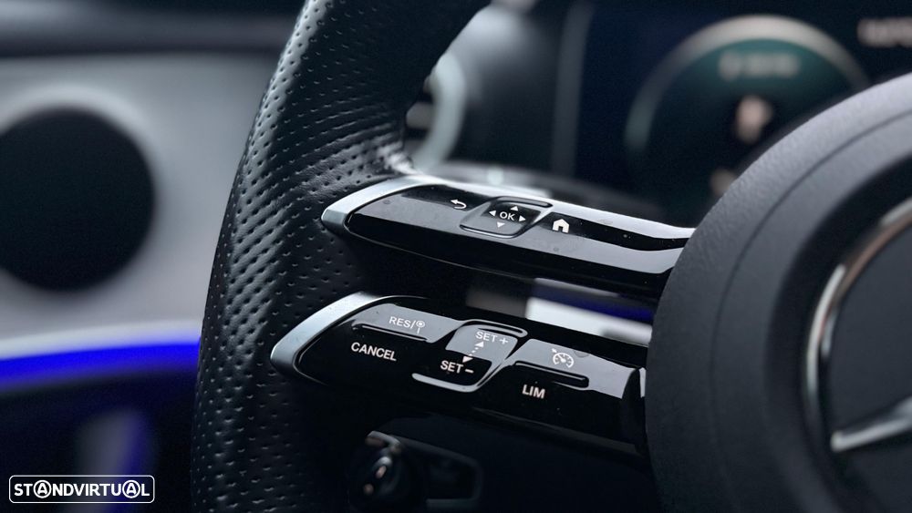 Mercedes-Benz E 300 de AMG Line - 17