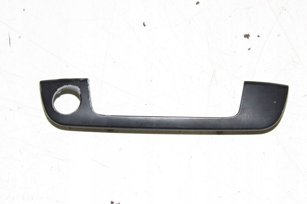 BMW E34 RAMKA KLAMKI LEWY PRZÓD 1928205 - 2
