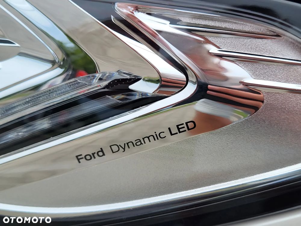 Ford Mondeo 2.0 Hybrid Vignale Plus - 34