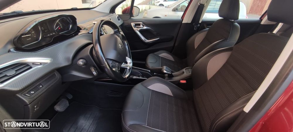 Peugeot 2008 PureTech 110 Stop&Start EAT6 GT-Line Edition - 10