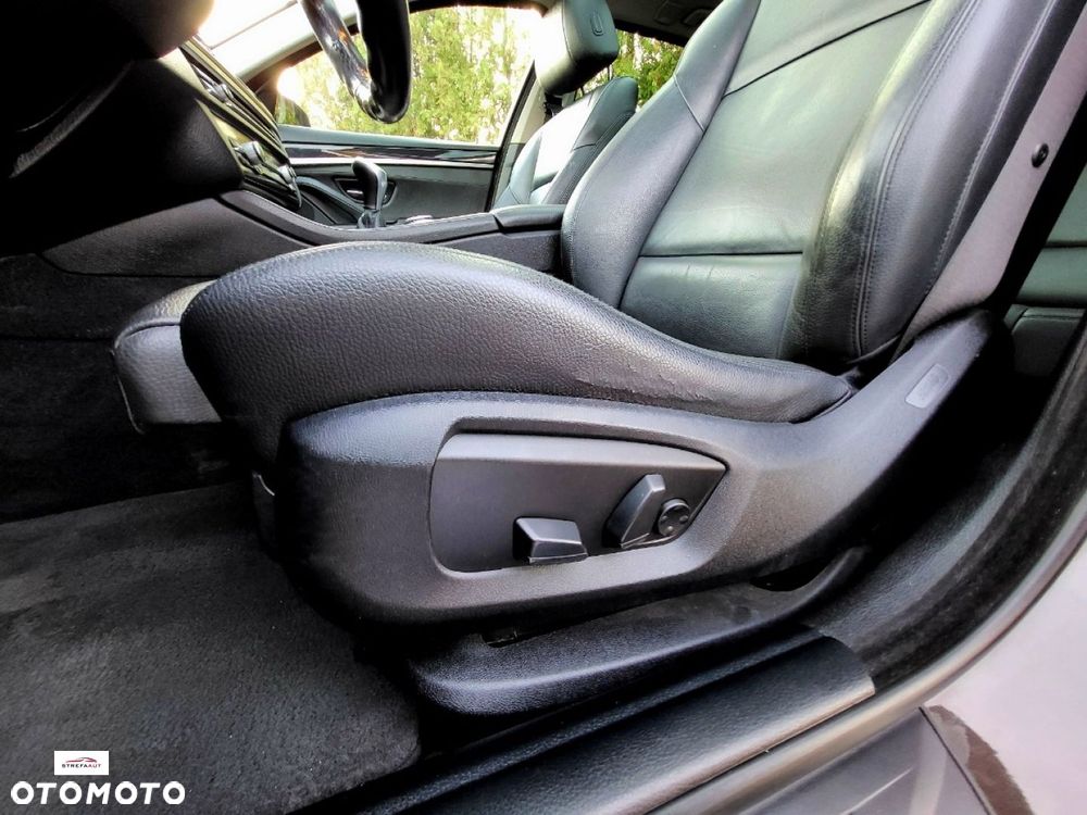 BMW Seria 5 520d Touring - 31