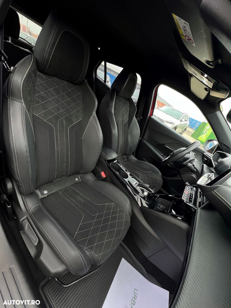 Peugeot 2008 PureTech 155 EAT8 GT Pack - 15