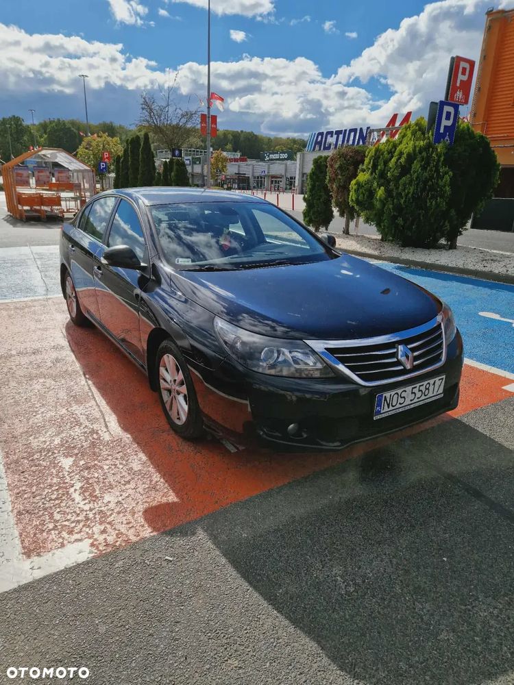 Renault Latitude 2.0 16V - 3