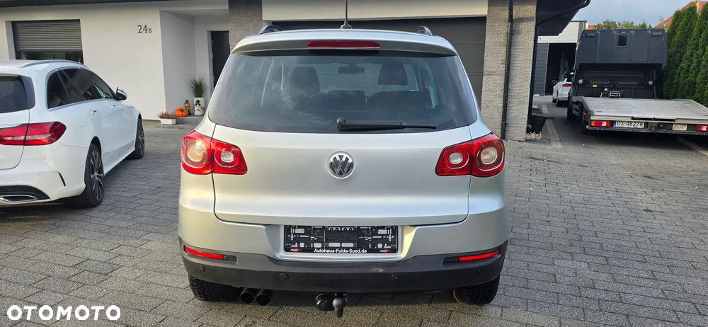 Volkswagen Tiguan - 14