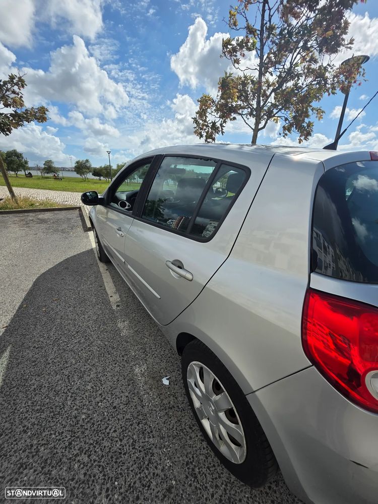 Renault Clio 1.5 dCi Confort - 10