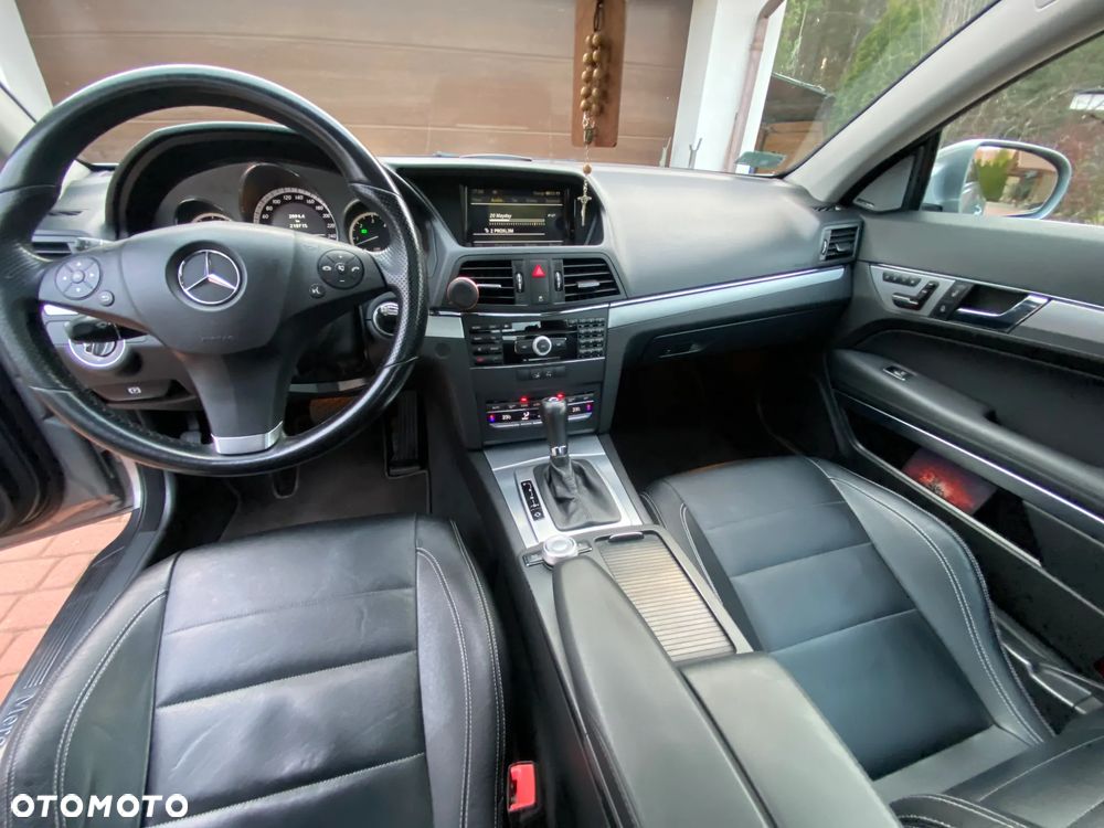 Mercedes-Benz Klasa E 350 CDI BlueEff - 16